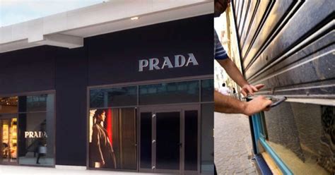 Prada chiude lo spaccio aziendale presso il Castagno outlet 